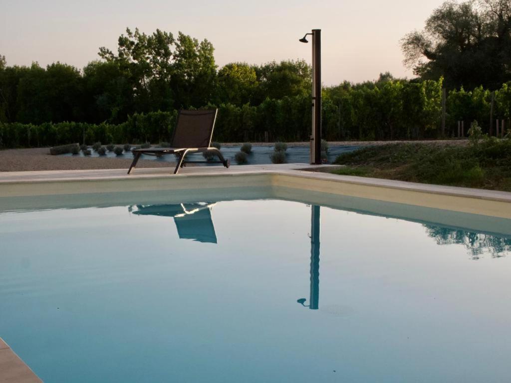 Gite Avec Piscine, Chateau De Lescours, St-Emilion Saint-Sulpice-de-Faleyrens Exterior foto